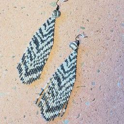 Pearl White & Gunmetal Zebra Chevrons